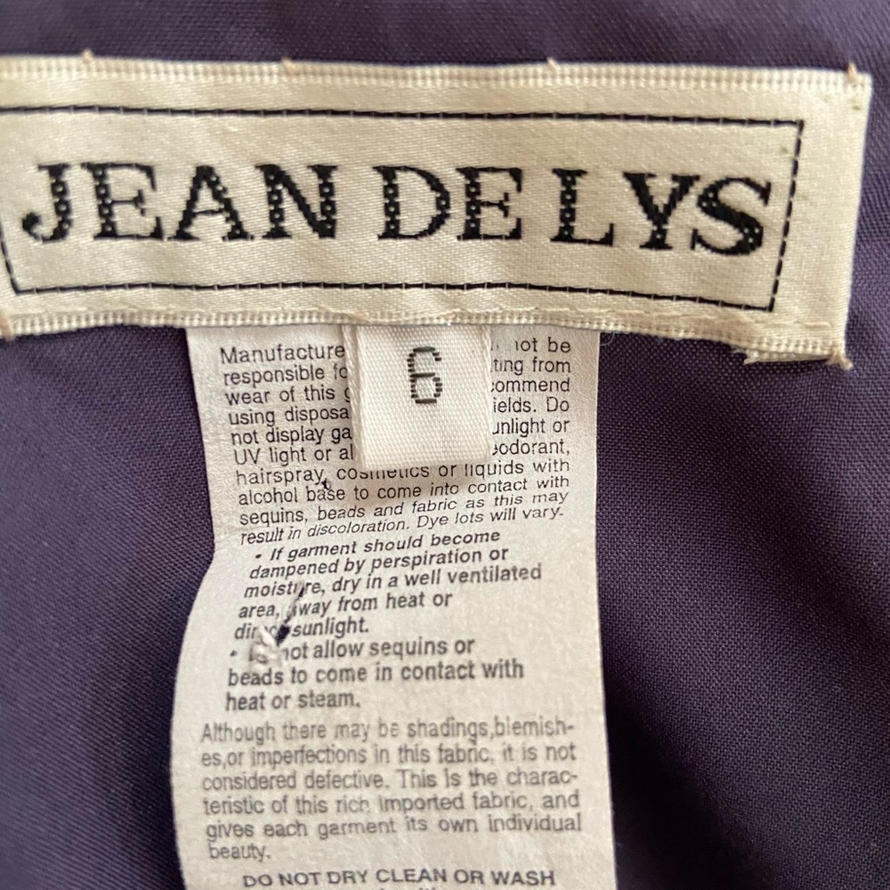 Elegant Sequence Gown with Jacket - Picture 13 of 13